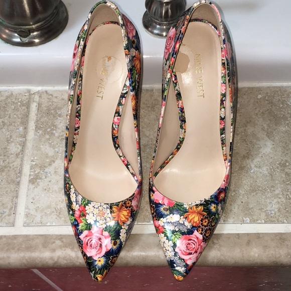 🌸 Spring Heels - Picture 3 of 8
